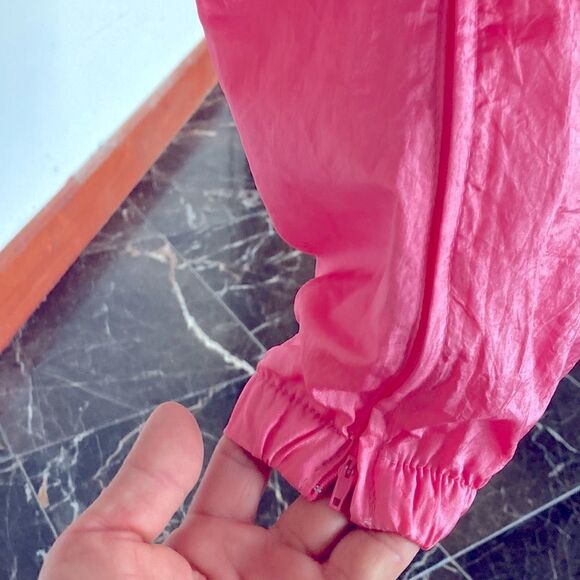 Pink pants  - Picture 6 of 12